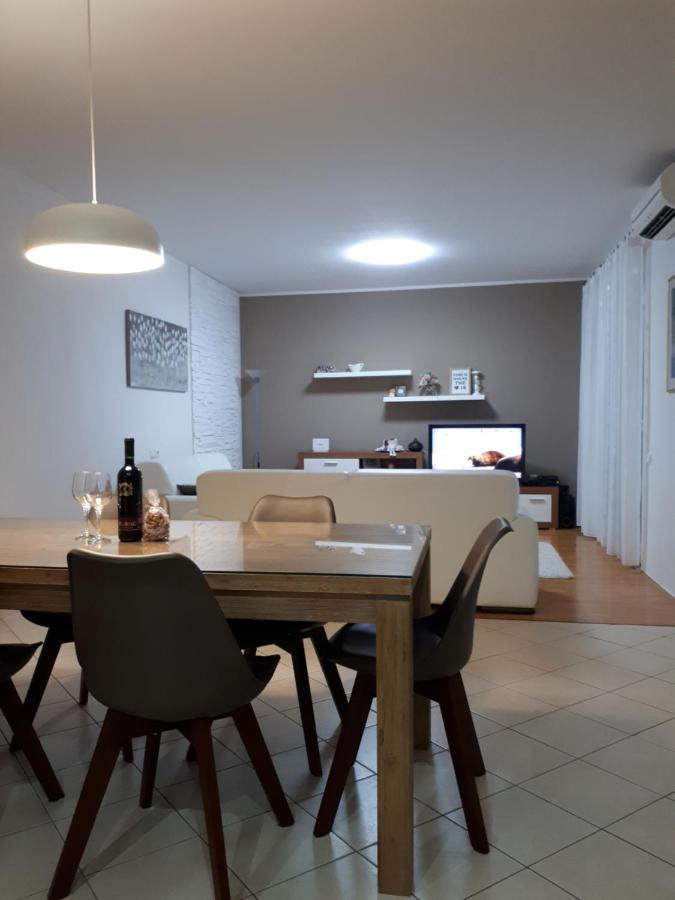 Villa Roso Kaštela Kültér fotó