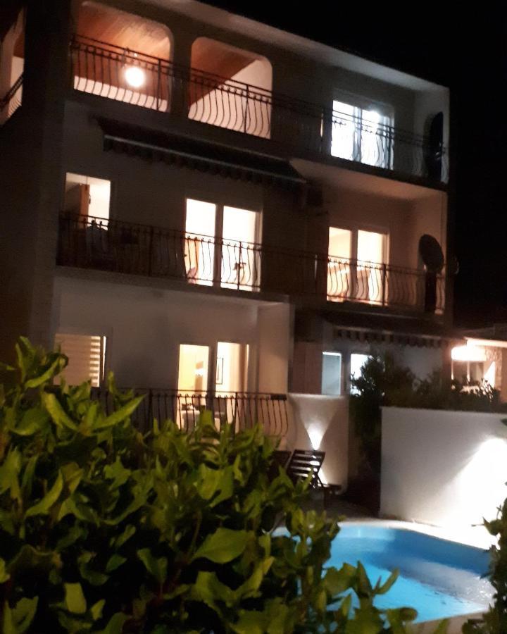 Villa Roso Kaštela Kültér fotó